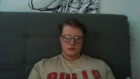 Snapshot of ljc_vmontminy3 chatting on January 5, 6:11 pm Vincethecock online show from January 5, 6:11 pm