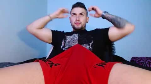 Snapshot of lliamm_2 chatting on October 19, 3:40 am lliamm 2 online show from October 19, 3:40 am