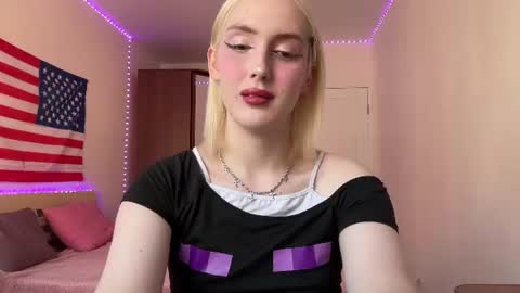 Alina  online show from August 4, 3:25 pm