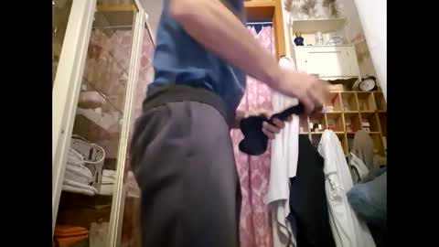 Snapshot of lo82 chatting on February 26, 5:45 pm Lo82 online show from February 26, 5:45 pm