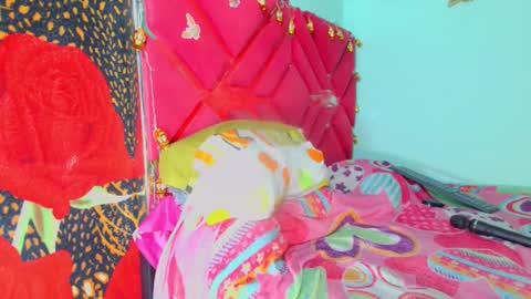 loaisisAdamss online show from September 13, 9:20 am