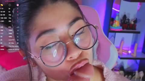 Snapshot of loaluxury chatting on February 7, 6:00 pm Pamela online show from February 7, 6:00 pm