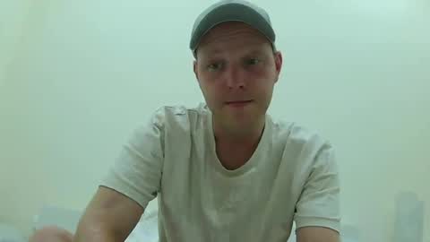 lobert96 online show from July 26, 8:27 pm
