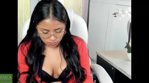 Snapshot of lobito_kai chatting on January 25, 12:59 am Alex online show from January 25, 12:59 am