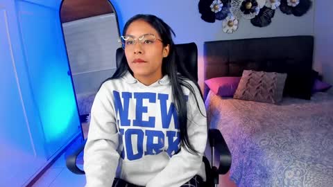 Snapshot of lobito_kai chatting on February 1, 1:23 am Alex online show from February 1, 1:23 am