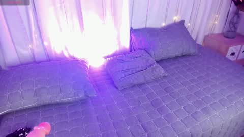 Snapshot of lobito_kai chatting on March 7, 12:37 am Alex online show from March 7, 12:37 am