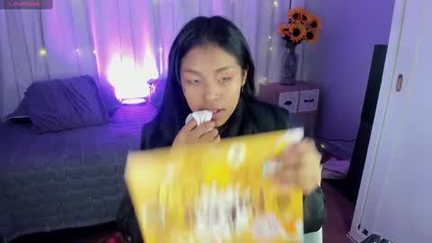 Snapshot of lobito_kai chatting on March 7, 8:00 pm Alex online show from March 7, 8:00 pm