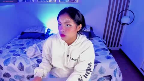 Snapshot of lobito_kai chatting on March 11, 2:21 am Alex online show from March 11, 2:21 am