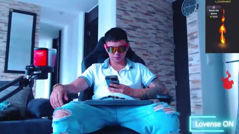 lobito_xxxl online show from November 21, 7:45 pm