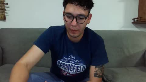 Snapshot of lobomx19 chatting on March 8, 5:28 am Lobo online show from March 8, 5:28 am