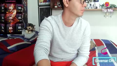 Snapshot of lobomx19 chatting on September 13, 4:07 pm Lobo online show from September 13, 4:07 pm