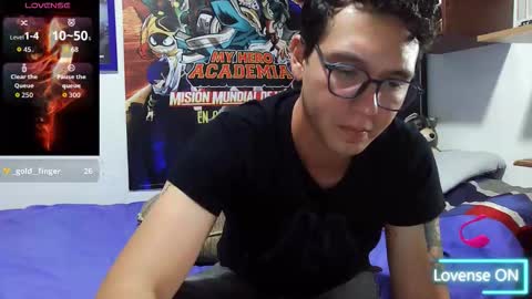 Snapshot of lobomx19 chatting on October 10, 1:59 am Lobo online show from October 10, 1:59 am