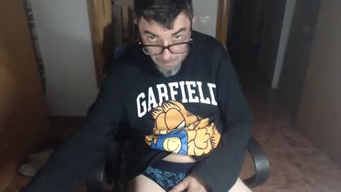 Snapshot of lobosolitario73 chatting on November 5, 2:00 am lobosolitario73 online show from November 5, 2:00 am