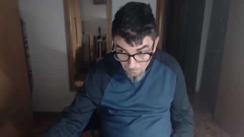 Snapshot of lobosolitario73 chatting on November 9, 11:58 pm lobosolitario73 online show from November 9, 11:58 pm