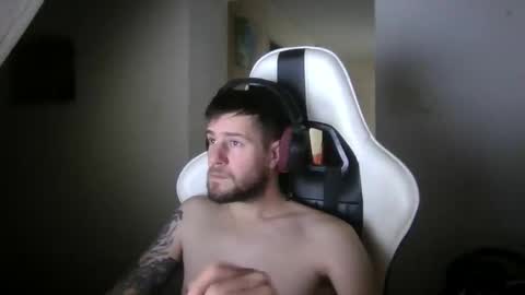 lobo online show from November 21, 1:54 pm