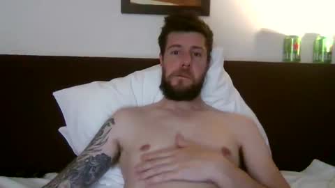 lobo online show from April 15, 8:42 pm