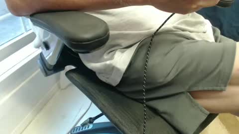 Snapshot of locoboin808 chatting on February 15, 4:14 am locoboin808 online show from February 15, 4:14 am