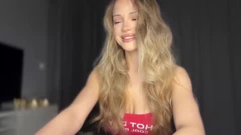 Lolla online show from February 10, 9:52 pm