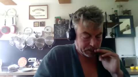 Floric Matthew online show from May 13, 7:50 am
