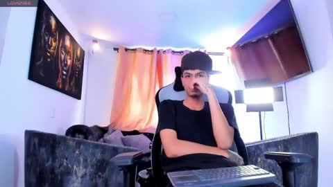 logan_crown online show from June 8, 1:55 pm
