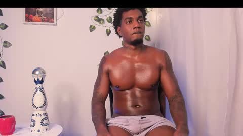 Snapshot of logan_drakex chatting on March 11, 11:12 am LOGAN DRAKE online show from March 11, 11:12 am