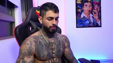 logan_hugh8 online show from November 15, 3:48 am