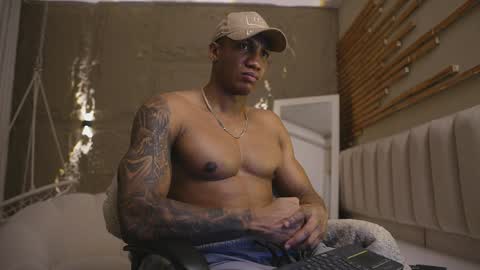 Snapshot of logan_varela chatting on April 6, 1:34 pm logan_varela online show from April 6, 1:34 pm