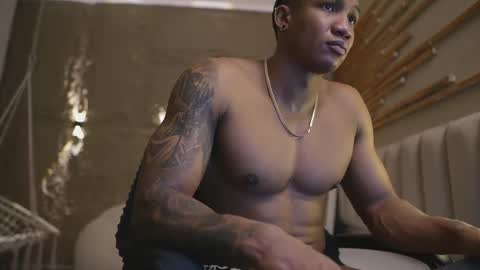 Snapshot of logan_varela chatting on April 16, 5:47 pm logan_varela online show from April 16, 5:47 pm