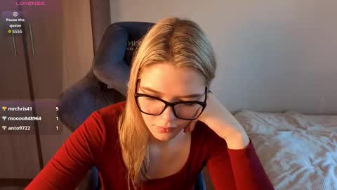 Logan and Katana online show from September 12, 12:05 pm