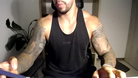 Snapshot of loganhod chatting on June 7, 12:26 am Logan Wolfp online show from June 7, 12:26 am