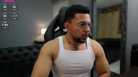 loganmartinx online show from February 7, 12:58 am