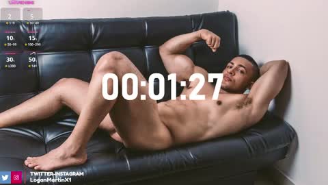 Snapshot of loganmartinx chatting on May 3, 8:04 pm loganmartinx online show from May 3, 8:04 pm