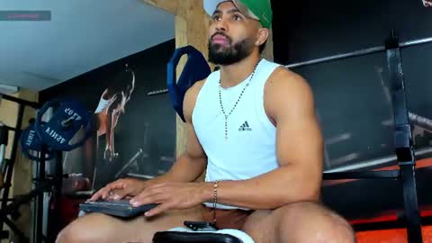 U can call me Logan online show from July 18, 9:18 pm