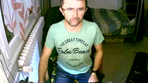 Snapshot of lokoum39 chatting on January 5, 6:13 pm lokoum39 online show from January 5, 6:13 pm