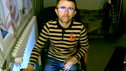 Snapshot of lokoum39 chatting on February 21, 5:42 pm lokoum39 online show from February 21, 5:42 pm