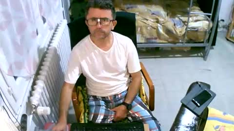 Snapshot of lokoum39 chatting on September 14, 6:29 pm lokoum39 online show from September 14, 6:29 pm