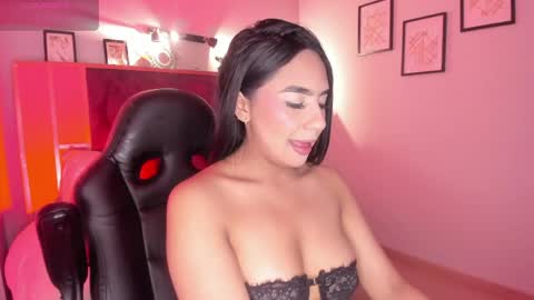 Snapshot of lola_12_ chatting on April 23, 2:19 pm Lola online show from April 23, 2:19 pm