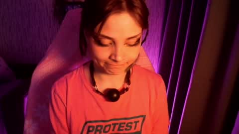 lola online show from January 11, 11:56 am