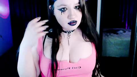 Lola Chi online show from February 23, 9:45 pm