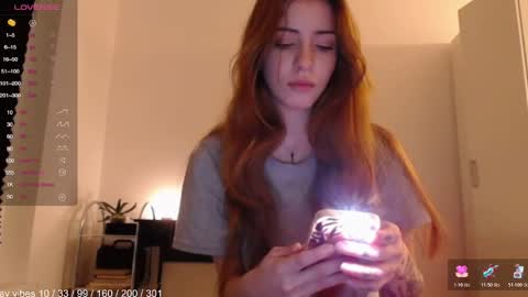 Snapshot of lola_dinky chatting on November 16, 10:37 pm Lola online show from November 16, 10:37 pm