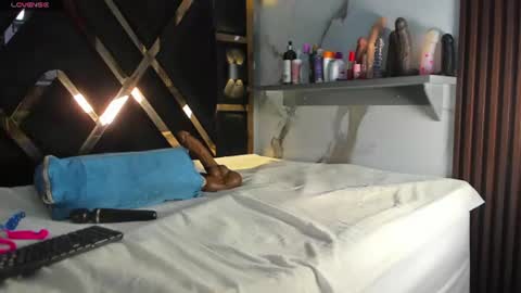 Lola online show from June 26, 1:32 am
