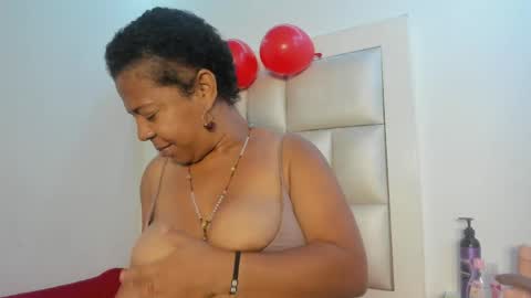 lola_js online show from June 2, 12:18 pm