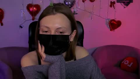 lola_moans online show from March 10, 3:06 pm