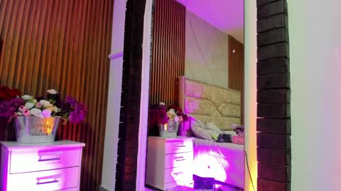 Lola Angel online show from April 4, 7:55 pm