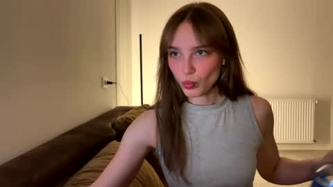 lolaatate online show from April 10, 5:39 pm