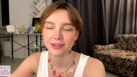 lolaatatee online show from June 7, 6:22 pm
