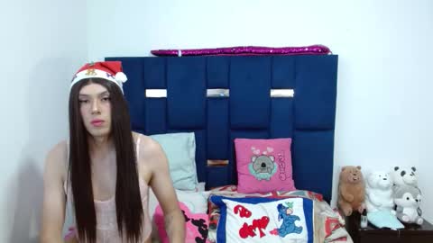 lolabloomx online show from December 22, 12:13 pm