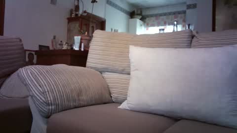 Snapshot of lolahueso chatting on December 21, 9:49 am LOLA HUESO y ERIC online show from December 21, 9:49 am