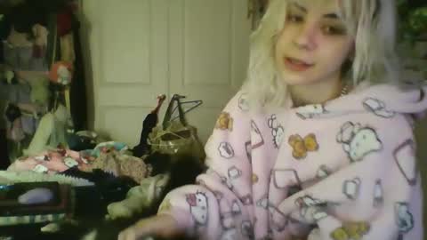 Snapshot of lolalixx6969 chatting on January 22, 6:52 pm Lola Lixx online show from January 22, 6:52 pm