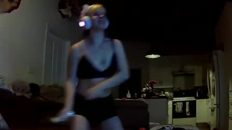 Snapshot of lolalixx6969 chatting on October 4, 6:44 am Lola Lixx online show from October 4, 6:44 am